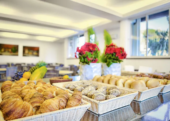 Hotel Baleira Porto Santo